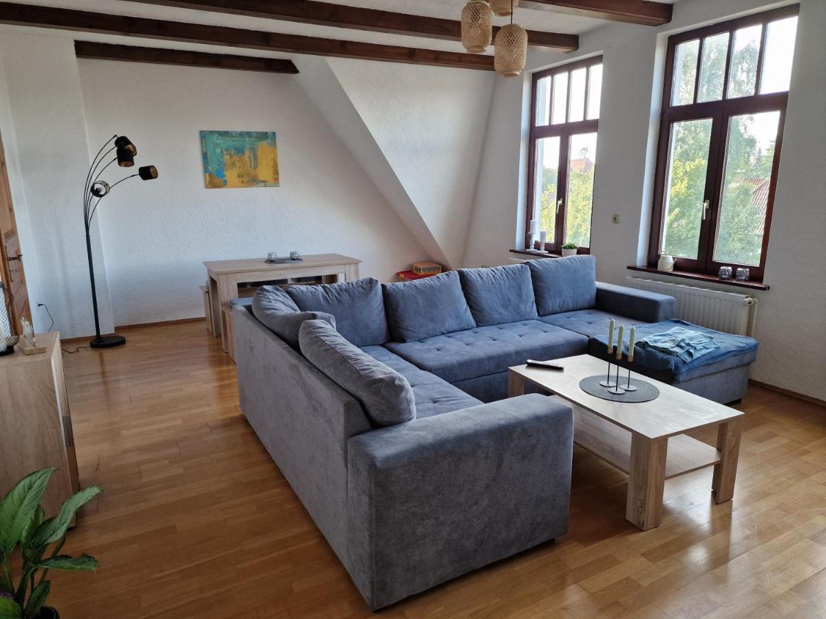 98Qm Wohnung Im Villenviertel - Voll Ausgestattet Mit Balkon Und Kamin - Wlan Gratis Вильгельмсхафен Экстерьер фото