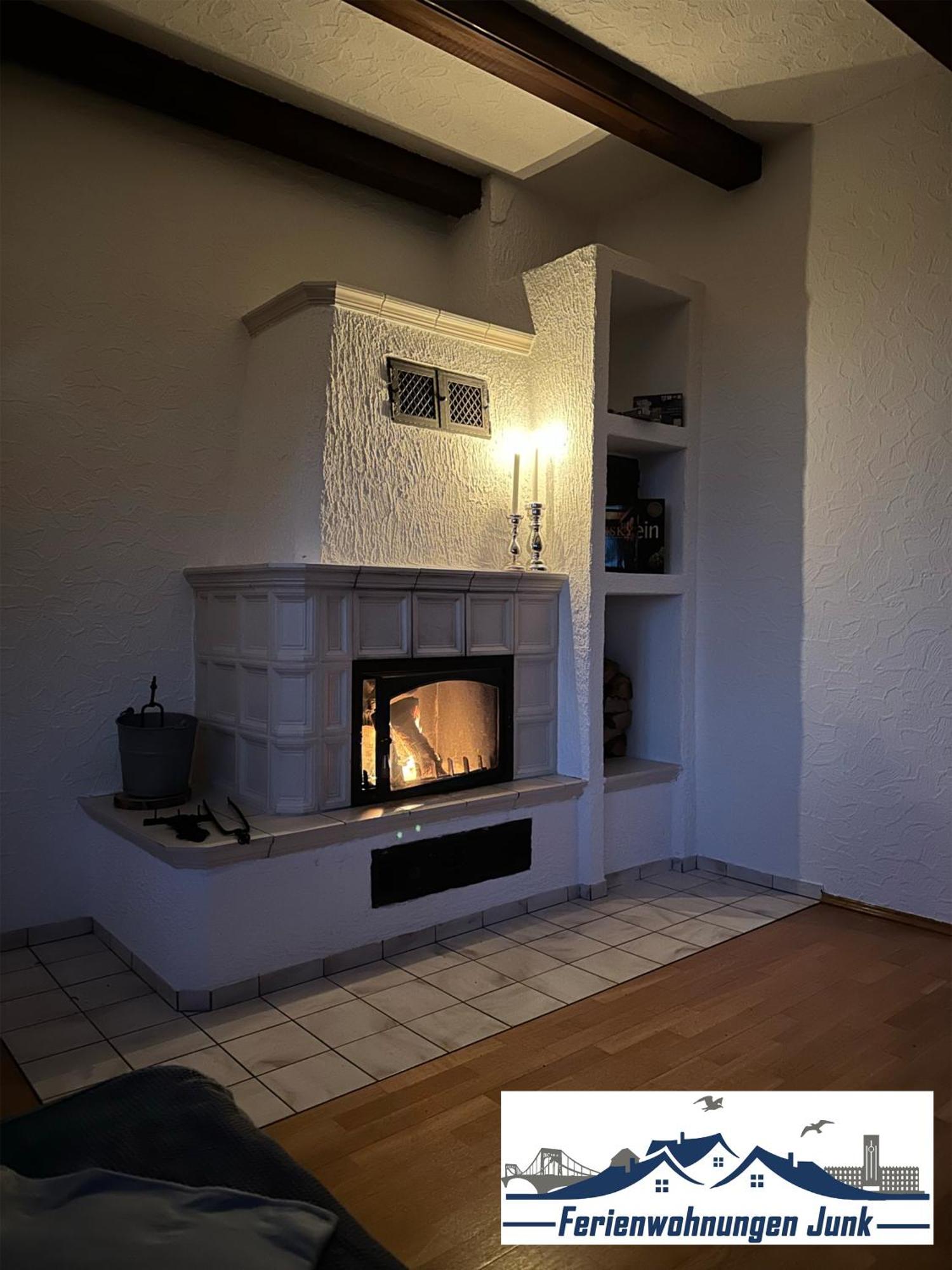 98Qm Wohnung Im Villenviertel - Voll Ausgestattet Mit Balkon Und Kamin - Wlan Gratis Вильгельмсхафен Экстерьер фото